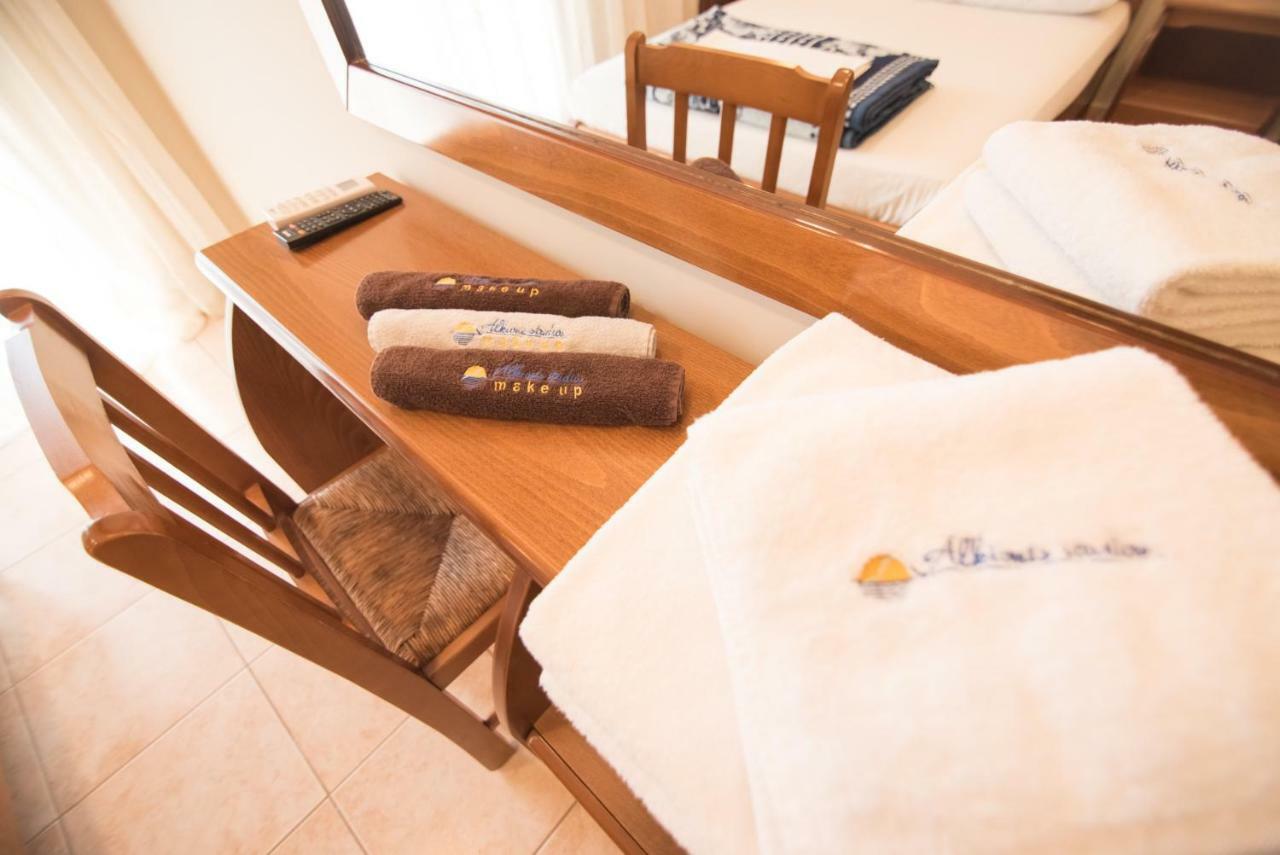 Acquablue Apartments Kallithea  Extérieur photo