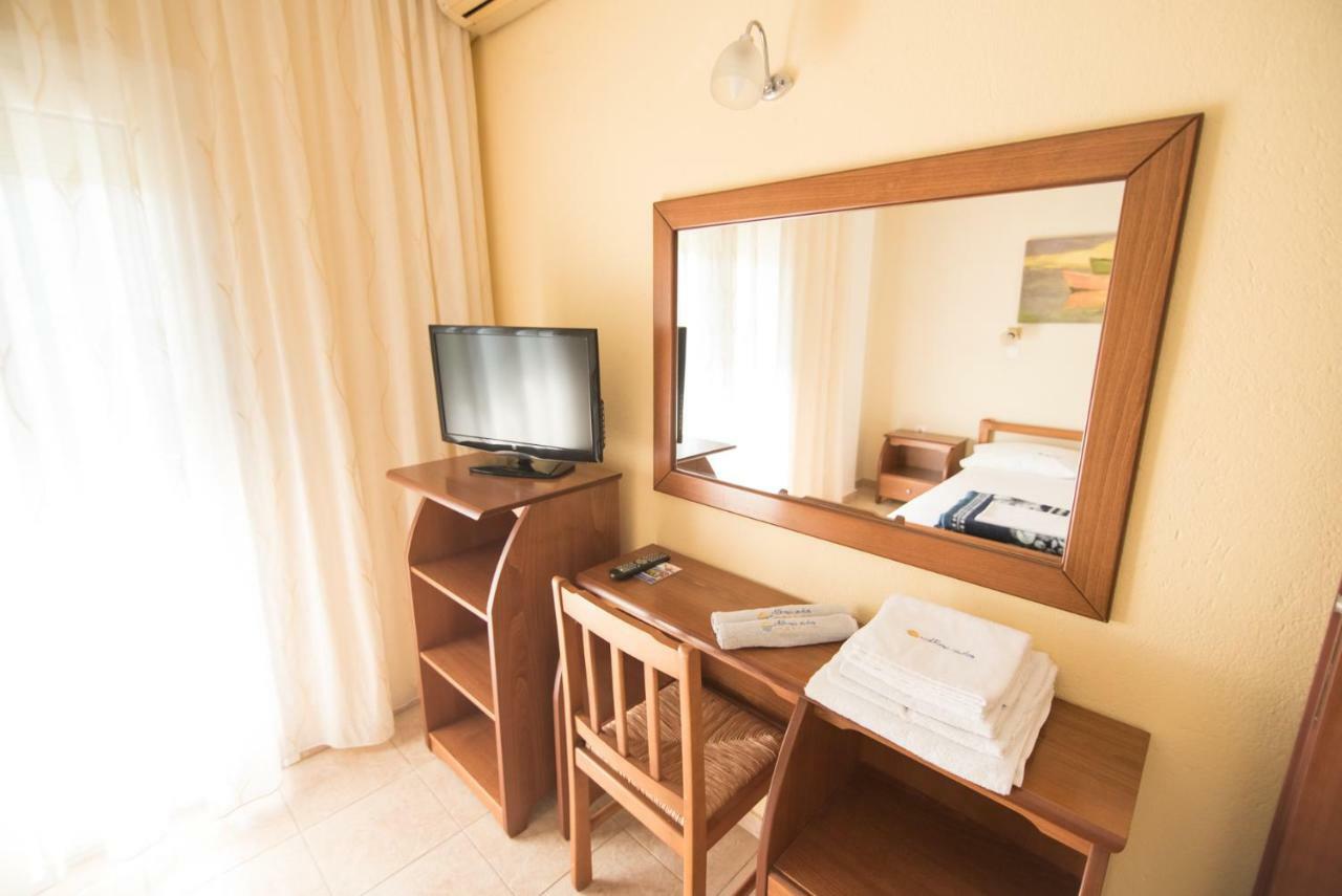 Acquablue Apartments Kallithea  Extérieur photo